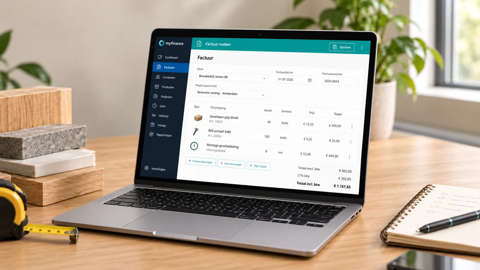 Illustratie van online factureren met producten, bouwmaterialen en projecturen in MyFinance.